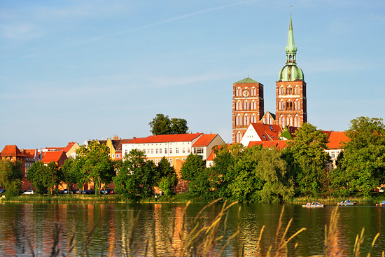 Fewo buchen in Ribnitz-Damgarten/Stralsund/Greifswald Ribnitz-Damgarten/Stralsund/Greifswald