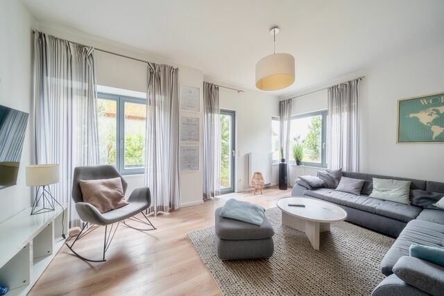 Ferienhaus in Heiligenhafen - Ostsee - Reetdachhaus Nr. 12 "Strandl&auml;ufer" im Strand Resort - Bild 2