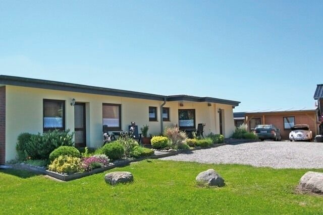 Ferienwohnung in Fehmarn OT Bannesdorf - "Ferienhof Alte Mühle" W 1a - Bild 10 Ferienwohnung in Fehmarn OT Bannesdorf - "Ferienhof Alte Mühle" W 1a - Bild 10
