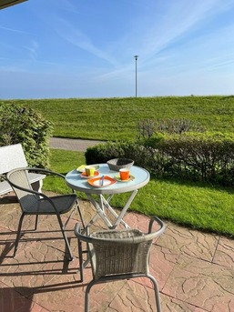 Stoltenberg, Mona & S&ouml;nke: "Haus Panorama", App. Nr. 9 "Seeblick"