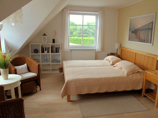Ferienhaus in Zingst - DHH Wiesenstra&szlig;e 55 - D&uuml;nensand - Bild 8