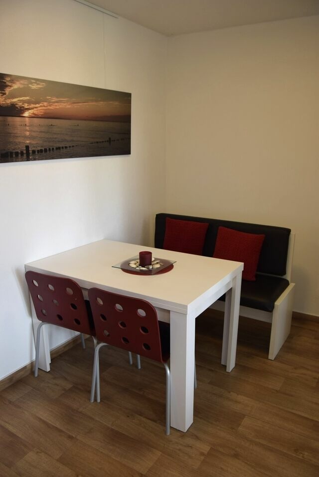 Ferienwohnung in Holm - App. "Backbord" (Nr. 218) im "Haus Kiel" - Bild 2