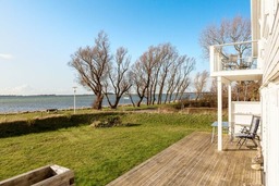 Fewo " Strandhaus Wiek " direkt am Wasser mit herrlichen Weitblick