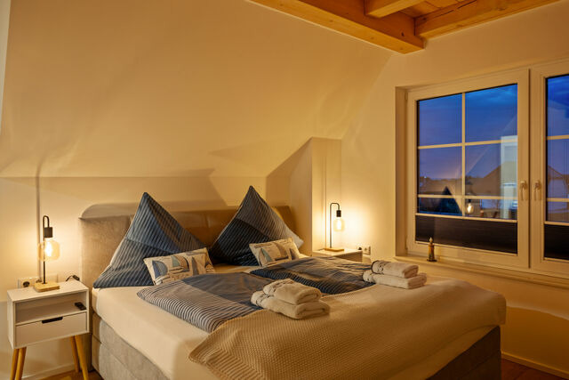 Ferienhaus in Dranske - R&uuml;genzauber Reetdachhaus mit Sauna u. Kamin | Strandn&auml;he | Garten - Bild 17