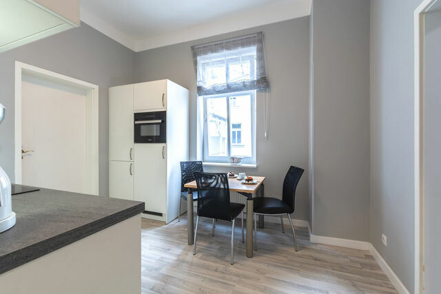 Ferienwohnung in Binz - Villa Iduna / Ferienwohnung No. 5 - 1. OG mit Balkon nach Osten - Bild 8