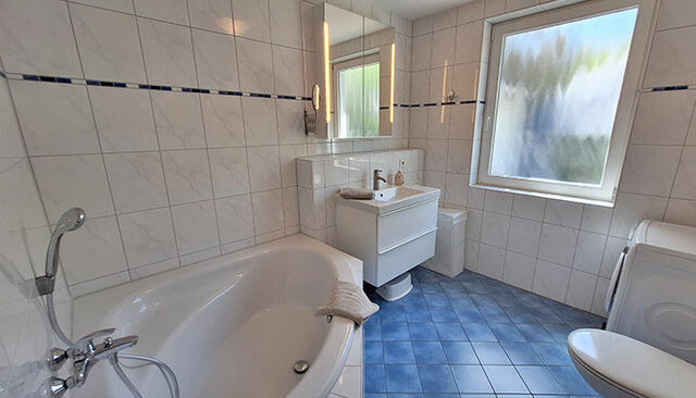 Ferienhaus in Heringsdorf - Insellicht**** BRINKMANNHAUS 4-Sterne - groß fast am Strand Sauna Terrasse Grill - Bild 17 Ferienhaus in Heringsdorf - Insellicht**** BRINKMANNHAUS 4-Sterne - groß fast am Strand Sauna Terrasse Grill - Bild 17