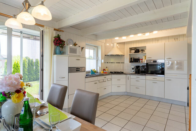 Ferienhaus in Heiligenhafen - Ferienhaus Ostseecharme mit Sauna u. Garten - Bild 11