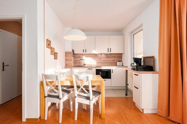 Ferienwohnung in Lobbe - Strandhaus Lobbe, Sanddorn Nr. 3 - Bade- & Saunawelt t&auml;glich inklusive - Bild 4
