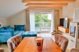 Ferienwohnung Weitblick mit gro&szlig;em Balkon, Sauna, Kaminofen im OG