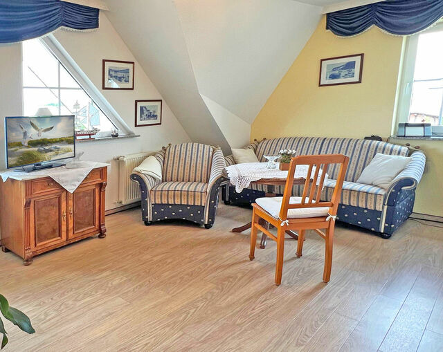Ferienwohnung in G&ouml;hren - Villa Vivien, Ostsee Bernstein App. 1 - Bild 2