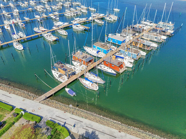 Ferienwohnung in Heiligenhafen - Hausboot Meeresbrise - Bild 2
